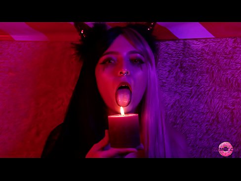 ❤️ Mamada apaixonada de Sexy Succubus con satisfacción bucal ❤️❌ Porno ruso en nós